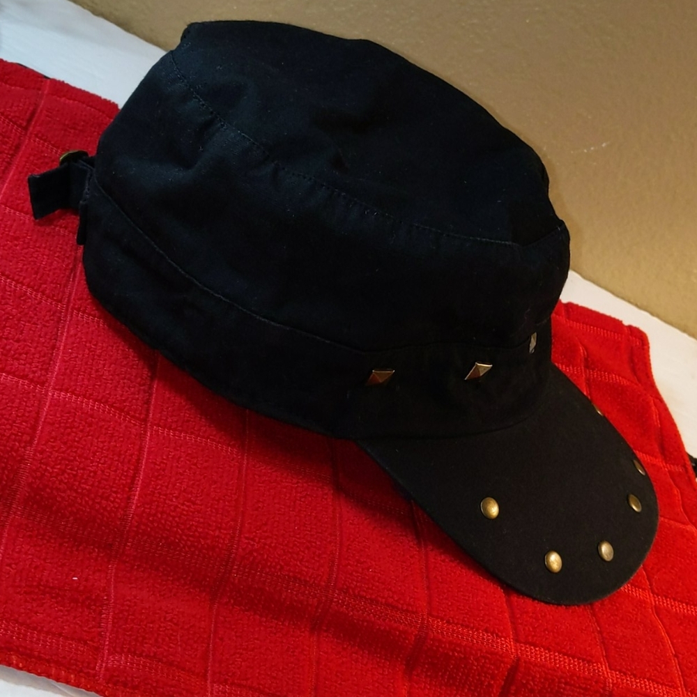 *.Cap - Picture 2 of 5